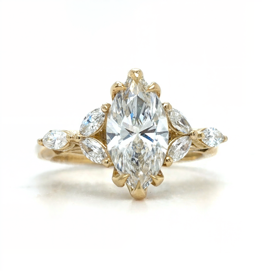 Molly – Marquise Solitaire with 3 Marquise Diamonds on each side