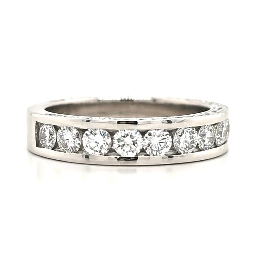 Skylar - Round Diamond Channel Set with pave sides