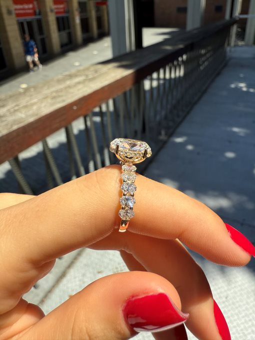 Alexis – Oval Solitaire with Hidden Halo and Oval Pavé band